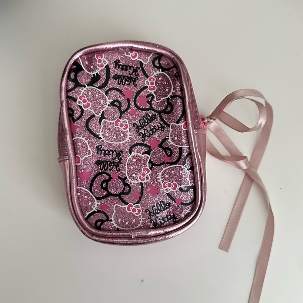 Hello Kitty case - Picture 11 of 11
